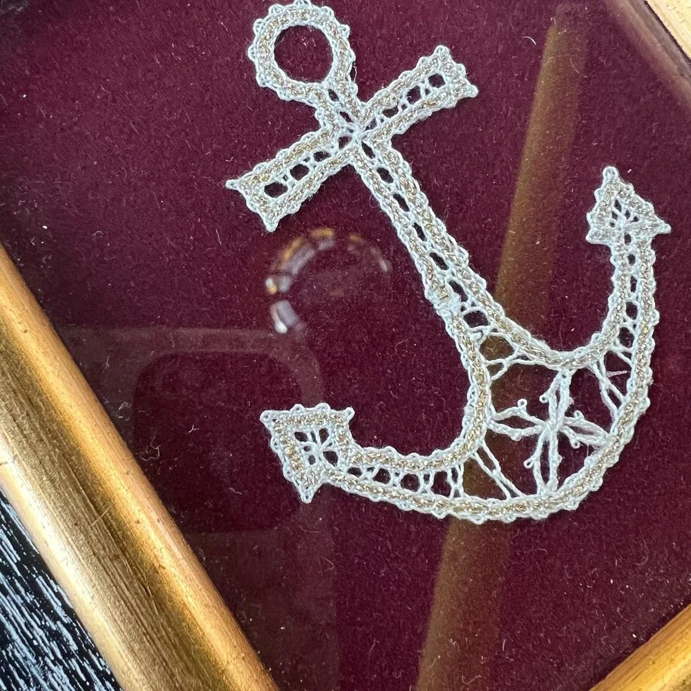 Handmade framed lace anchor - Picture 3 of 6